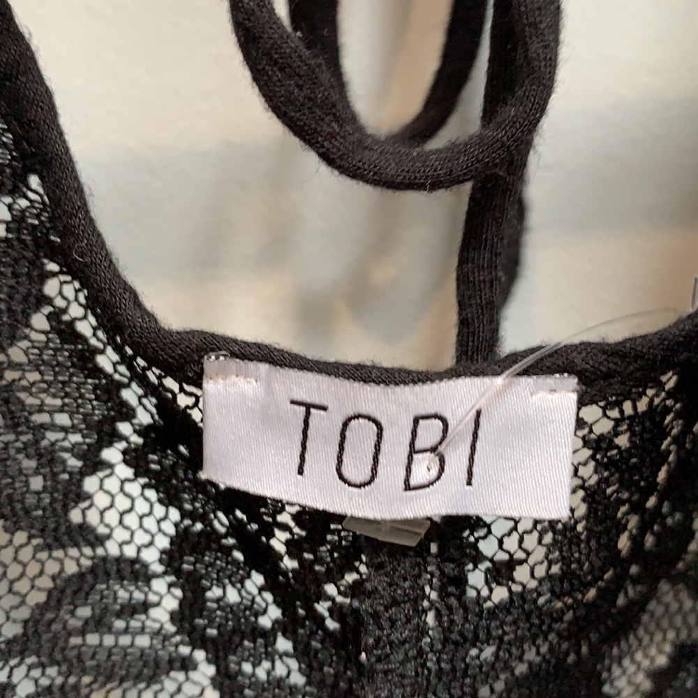 Tobi black laced crop top - Picture 4 of 5
